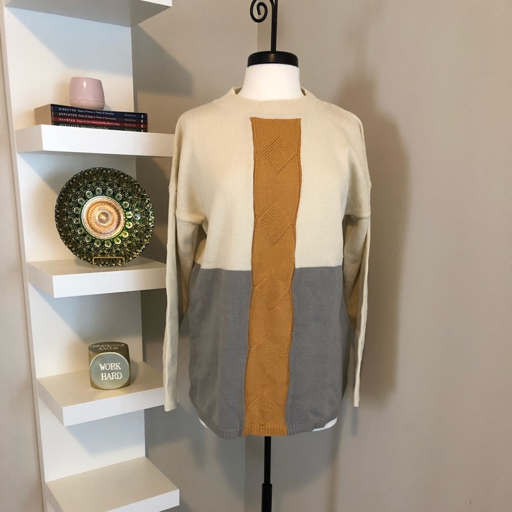Women’s Sweater